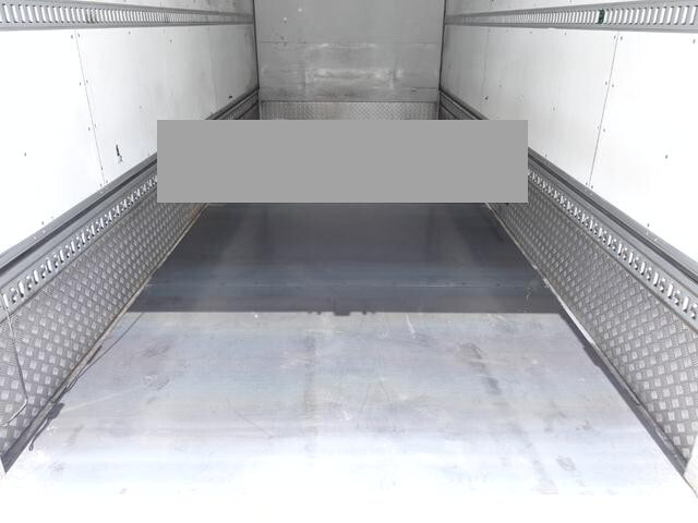 三菱ふそうファイターアルミウイング中型（4t）[写真14]