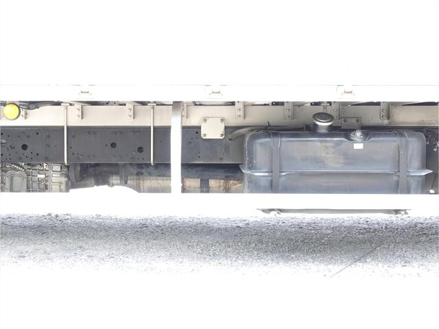 三菱ふそうファイターアルミウイング中型（4t）[写真23]