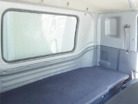 いすゞフォワードアルミウイング増トン（6t・8t）[写真19]