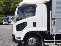 いすゞフォワードアルミウイング中型（4t）[写真11]