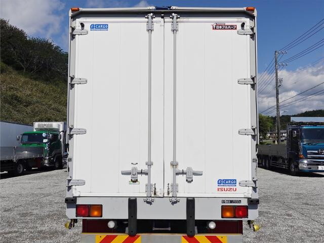 いすゞフォワードアルミウイング中型（4t）[写真02]