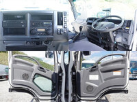 いすゞフォワードアルミウイング中型（4t）[写真21]