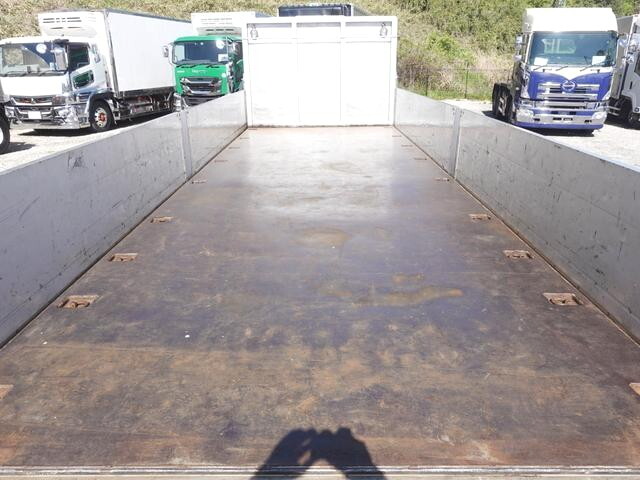 三菱ふそうファイター平ボディ増トン（6t・8t）[写真11]