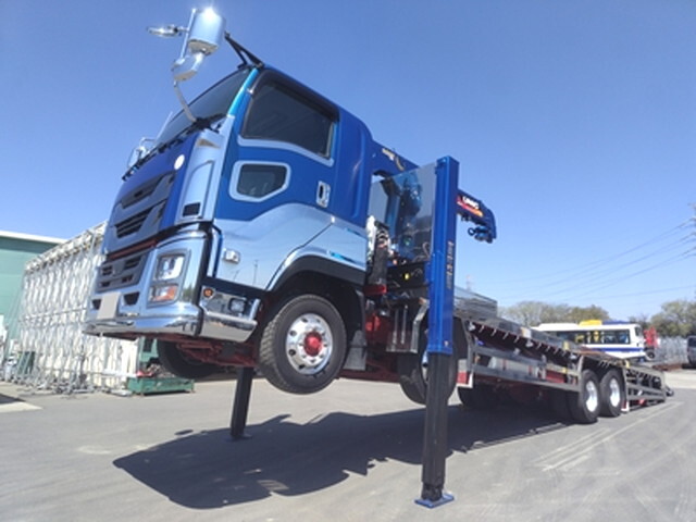 中古ギガセルフクレーン4段