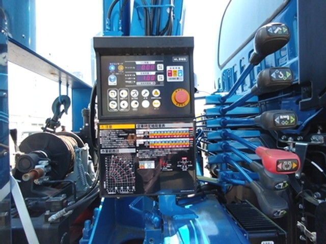 いすゞギガセルフクレーン4段大型（10t）[写真10]