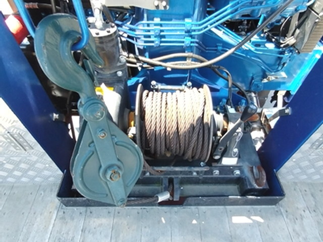 いすゞギガセルフクレーン4段大型（10t）[写真11]