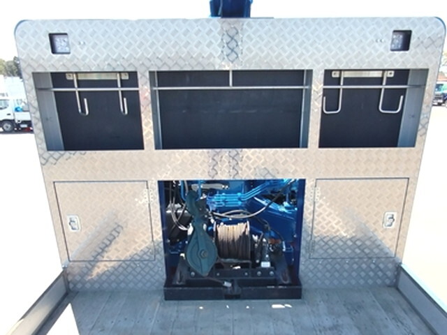 いすゞギガセルフクレーン4段大型（10t）[写真12]