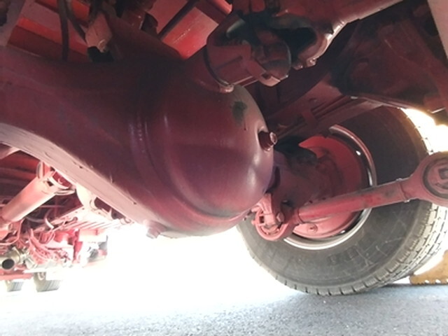 いすゞギガセルフクレーン4段大型（10t）[写真16]