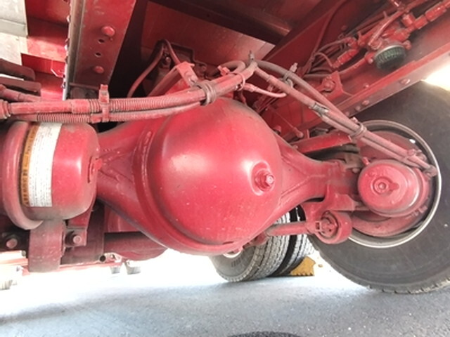 いすゞギガセルフクレーン4段大型（10t）[写真18]