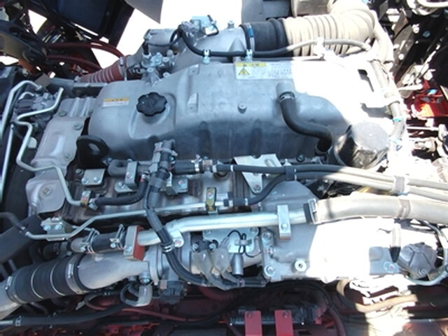 いすゞギガセルフクレーン4段大型（10t）[写真21]