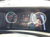 いすゞギガセルフクレーン4段大型（10t）[写真30]