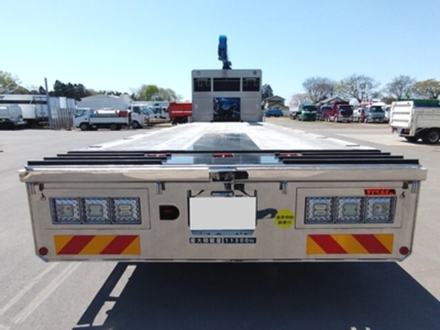 いすゞギガセルフクレーン4段大型（10t）[写真07]