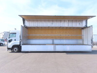 いすゞギガアルミウイング大型（10t）[写真30]