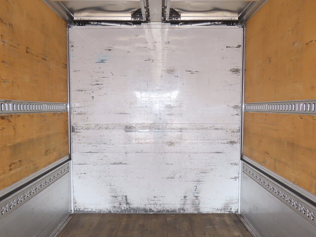 いすゞギガアルミウイング大型（10t）[写真31]