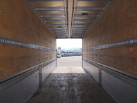 いすゞギガアルミウイング大型（10t）[写真33]