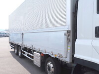 いすゞギガアルミウイング大型（10t）[写真36]