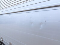 いすゞギガアルミウイング大型（10t）[写真37]