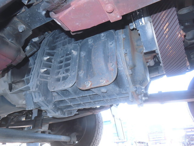 いすゞギガアルミウイング大型（10t）[写真09]