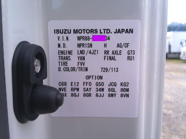 いすゞエルフアルミバン小型（2t・3t）[写真32]