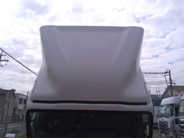 いすゞエルフアルミバン小型（2t・3t）[写真38]