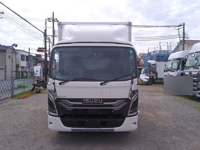 いすゞエルフアルミバン小型（2t・3t）[写真05]