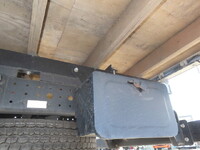 三菱ふそうキャンターアルミブロック小型（2t・3t）[写真11]