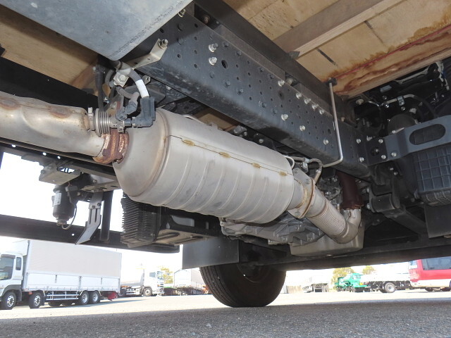 三菱ふそうキャンターアルミブロック小型（2t・3t）[写真12]