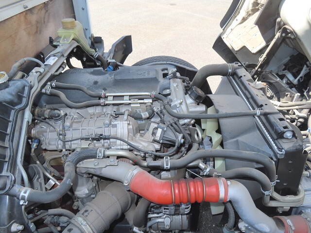 三菱ふそうキャンターアルミブロック小型（2t・3t）[写真15]