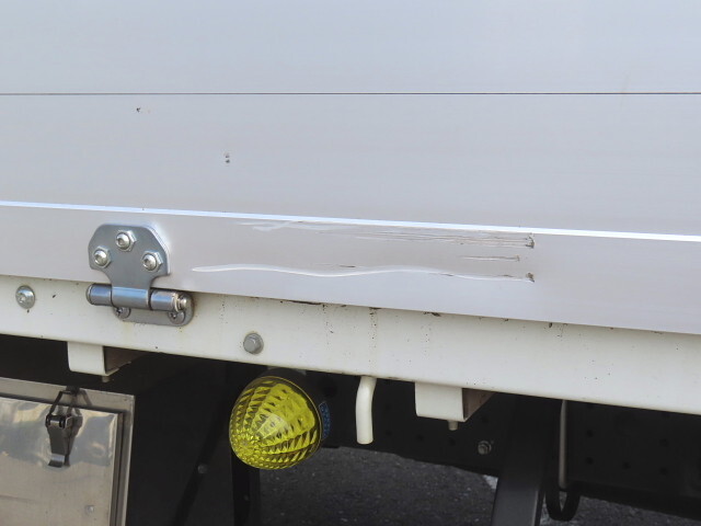 三菱ふそうキャンターアルミブロック小型（2t・3t）[写真33]