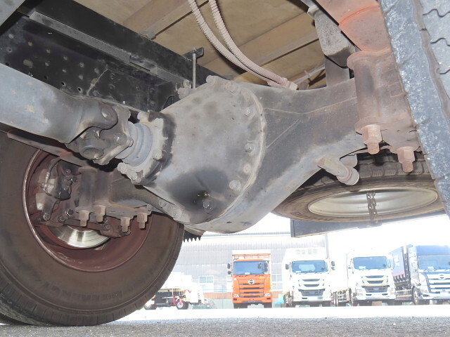 三菱ふそうキャンターアルミブロック小型（2t・3t）[写真09]