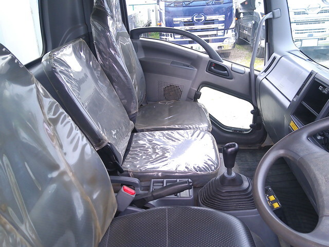 いすゞフォワードダンプ中型（4t）[写真26]