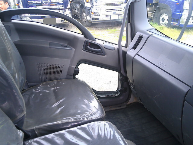 いすゞフォワードダンプ中型（4t）[写真27]