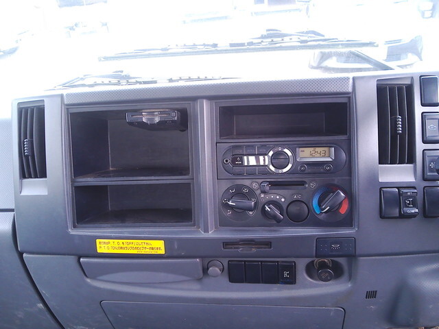 いすゞフォワードダンプ中型（4t）[写真28]