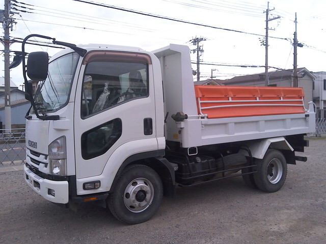 いすゞフォワードダンプ中型（4t）[写真03]