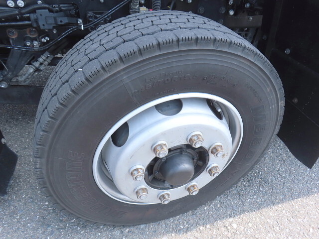 いすゞギガ冷凍車（冷蔵車）大型（10t）[写真15]