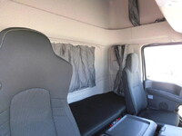 いすゞギガアルミウイング大型（10t）[写真18]