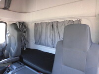 いすゞギガアルミウイング大型（10t）[写真19]