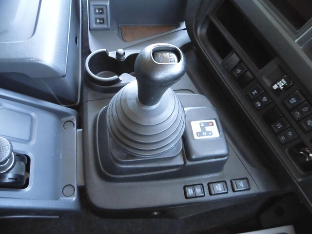 いすゞギガアルミウイング大型（10t）[写真22]