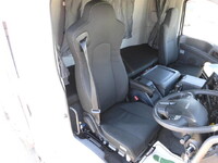 いすゞギガアルミウイング大型（10t）[写真26]