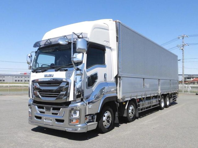 いすゞギガアルミウイング大型（10t）[写真03]