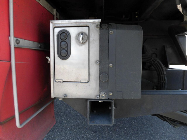 日野レンジャーアルミバン中型（4t）[写真12]