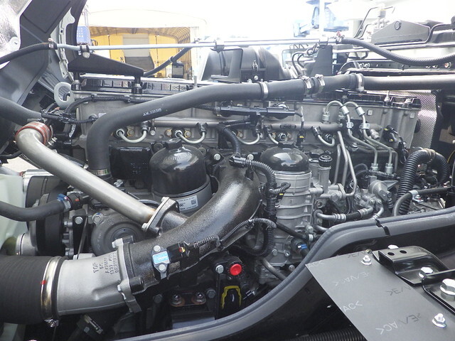 三菱ふそうスーパーグレートダンプ大型（10t）[写真34]