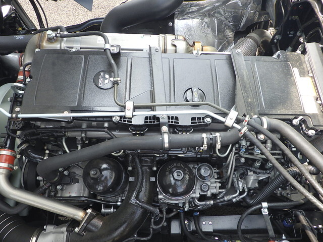 三菱ふそうスーパーグレートダンプ大型（10t）[写真36]