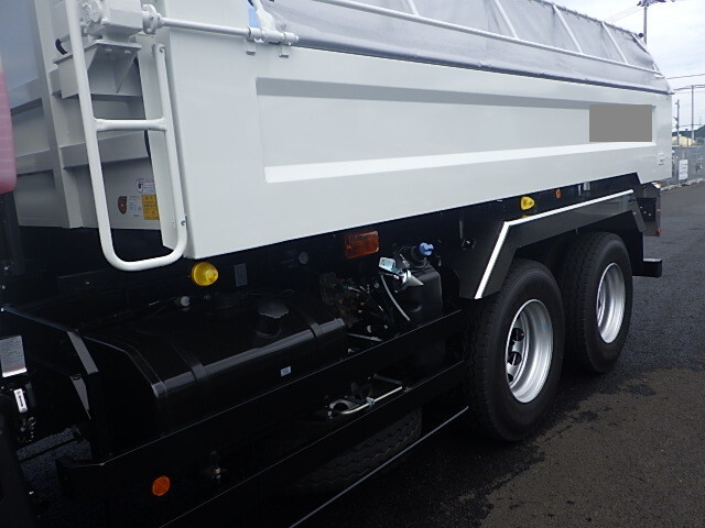 三菱ふそうスーパーグレートダンプ大型（10t）[写真11]
