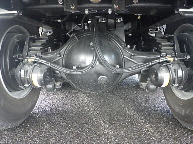 三菱ふそうスーパーグレートダンプ大型（10t）[写真09]