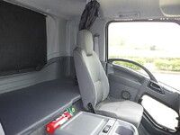 いすゞフォワードアルミウイング中型（4t）[写真25]