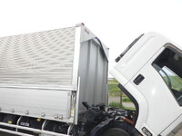 いすゞフォワードアルミウイング中型（4t）[写真28]