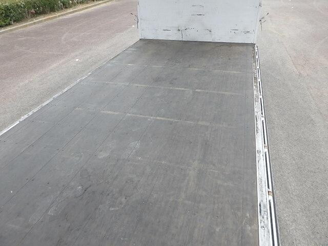 いすゞフォワードアルミウイング中型（4t）[写真07]