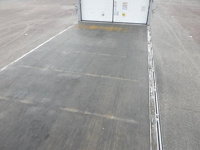 いすゞフォワードアルミウイング中型（4t）[写真08]