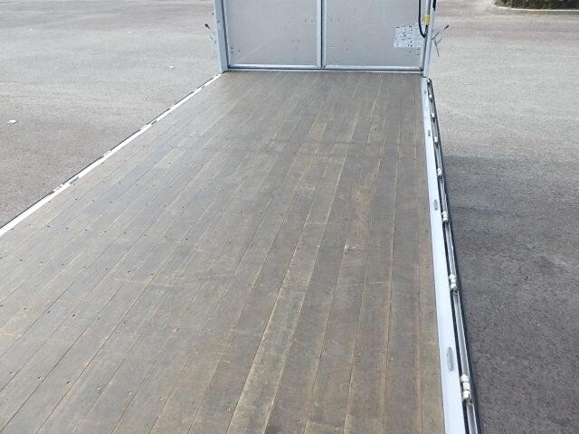 日野レンジャーアルミウイング中型（4t）[写真08]